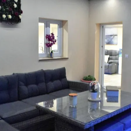 In The Heart Of Fuengirola; Comfort, Fun & Beaches! *